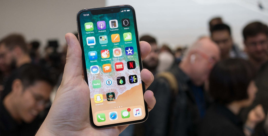 How to Clean Your Phone Properly - trade.com.au