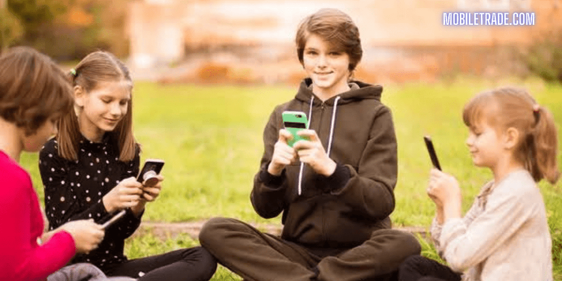 Refurbished Phones vs. New Phones: Which is Better for Kids and Teenagers? - trade.com.au