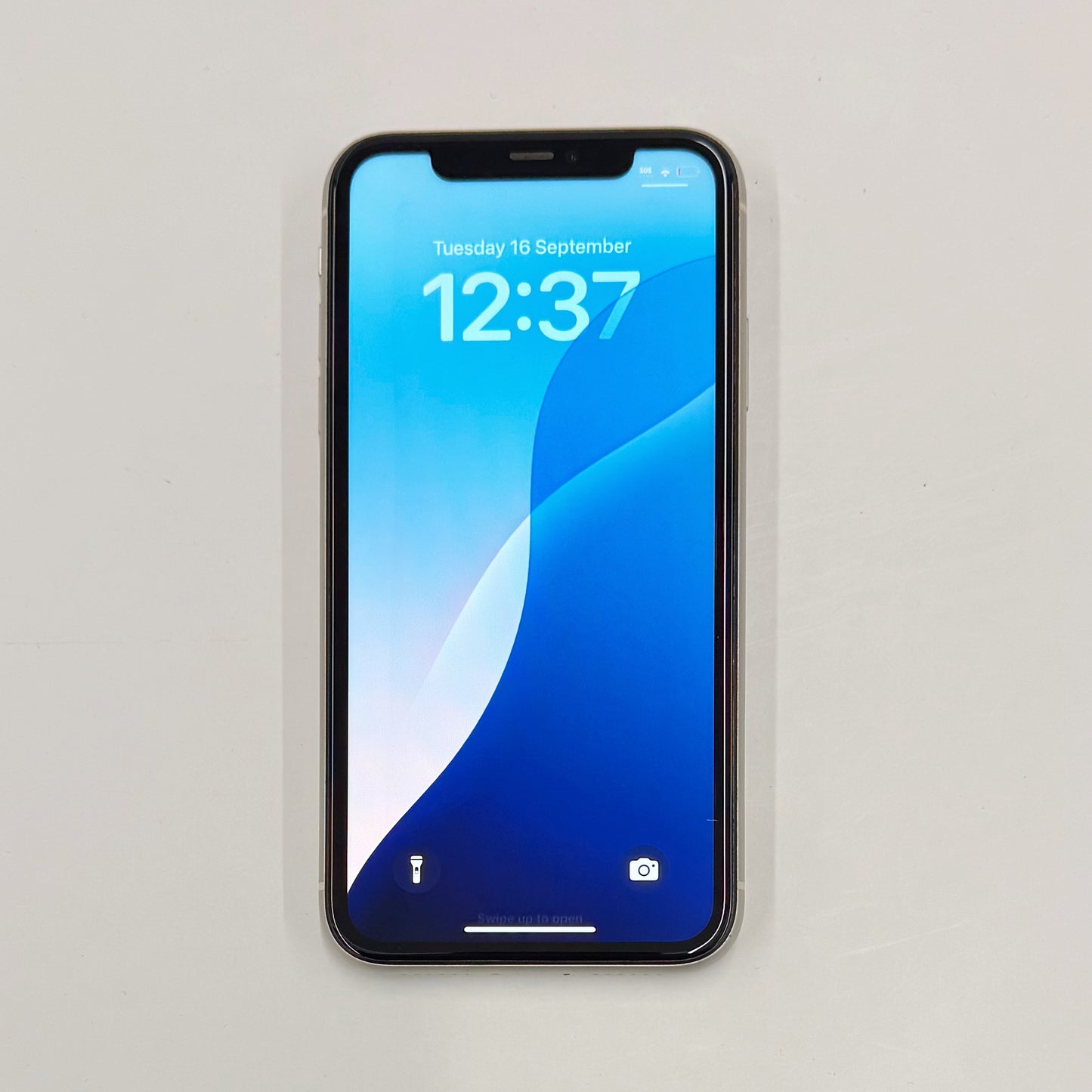 iPhone 11 128GB White T8106
