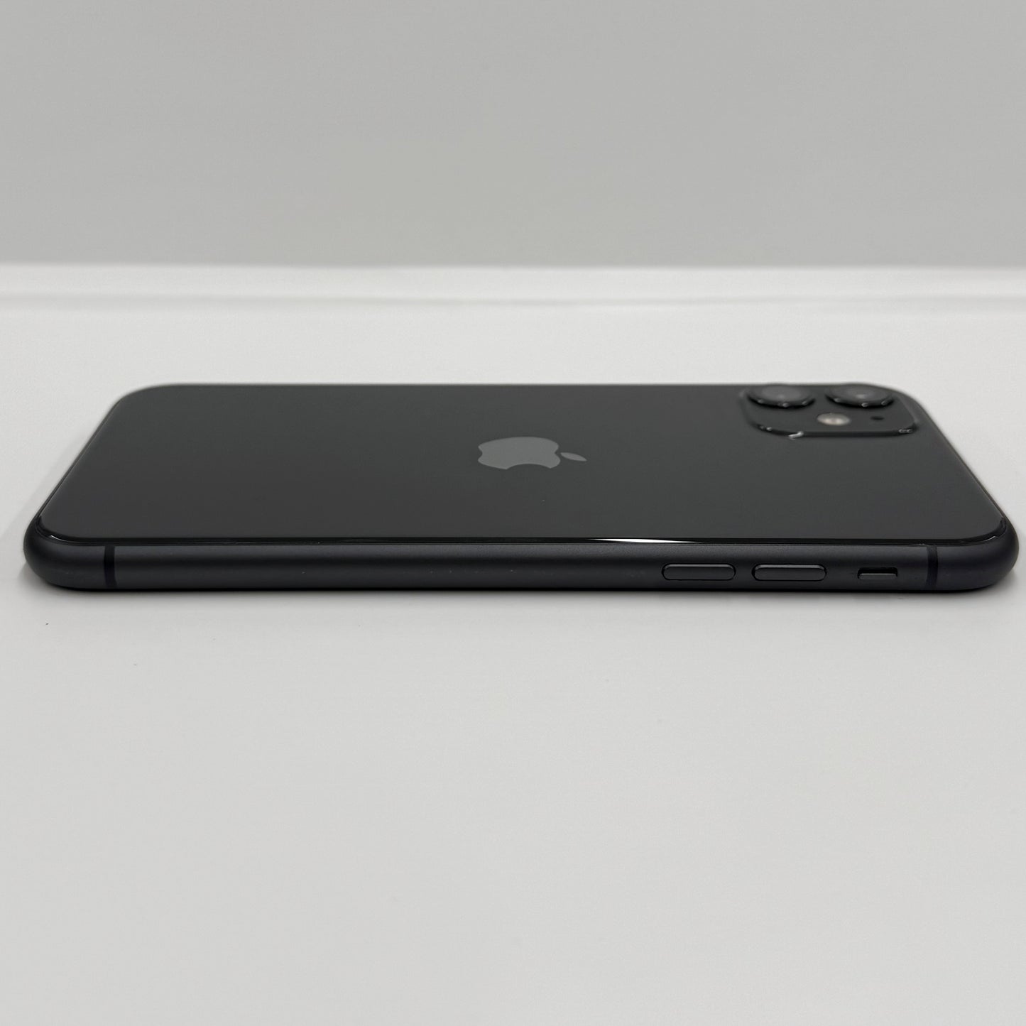 iPhone 11 64GB Black T8110