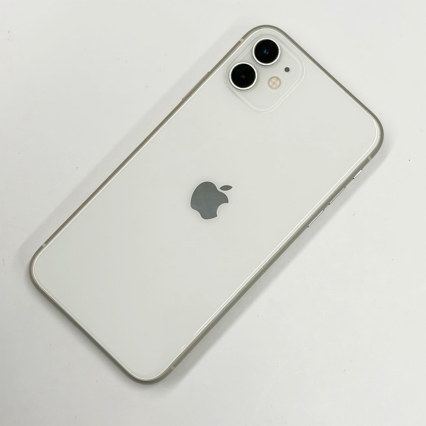 iPhone 11 64GB White T8554 A Grade 87% Battery