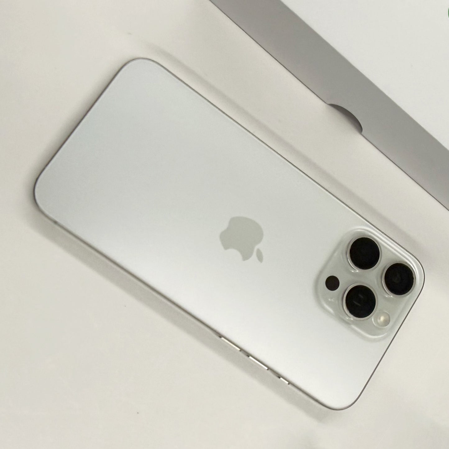 iPhone 15 Pro Max 256GB Natural Titanium B+ Grade 90% Battery T8511