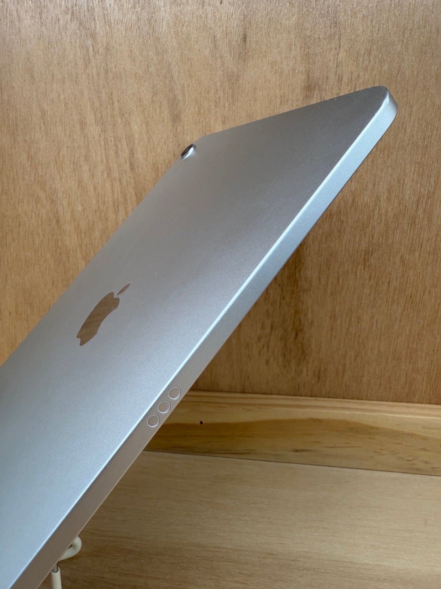 iPad 10th Gen 2022 10.9" - trade.com.au