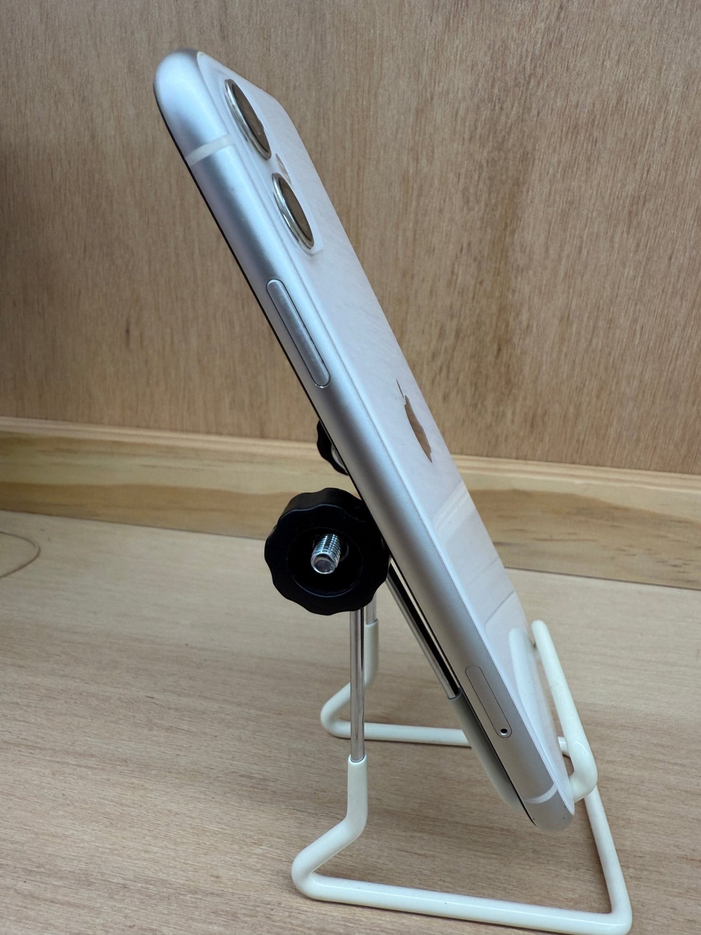 iPhone 11 - trade.com.au