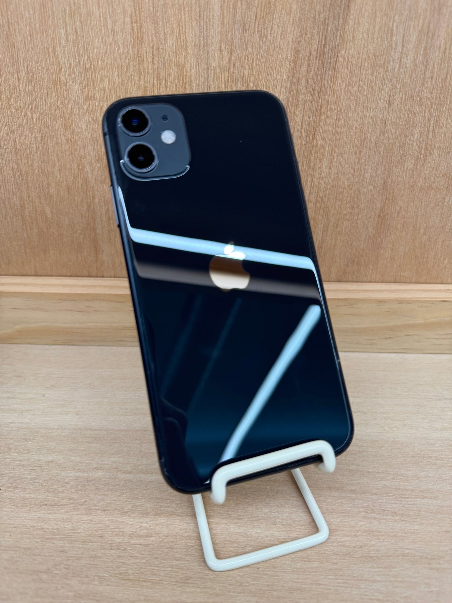 iPhone 11 - trade.com.au