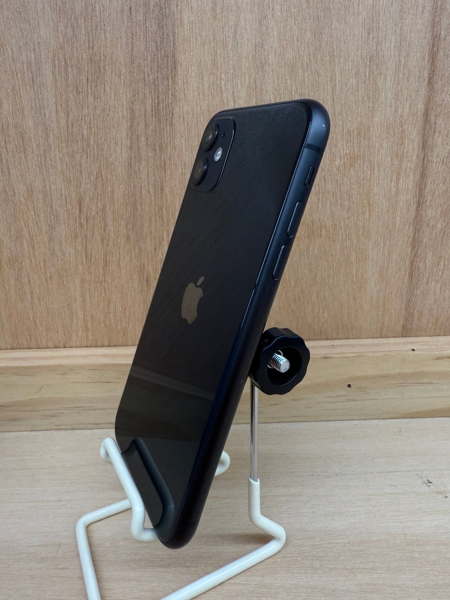 iPhone 11 - trade.com.au