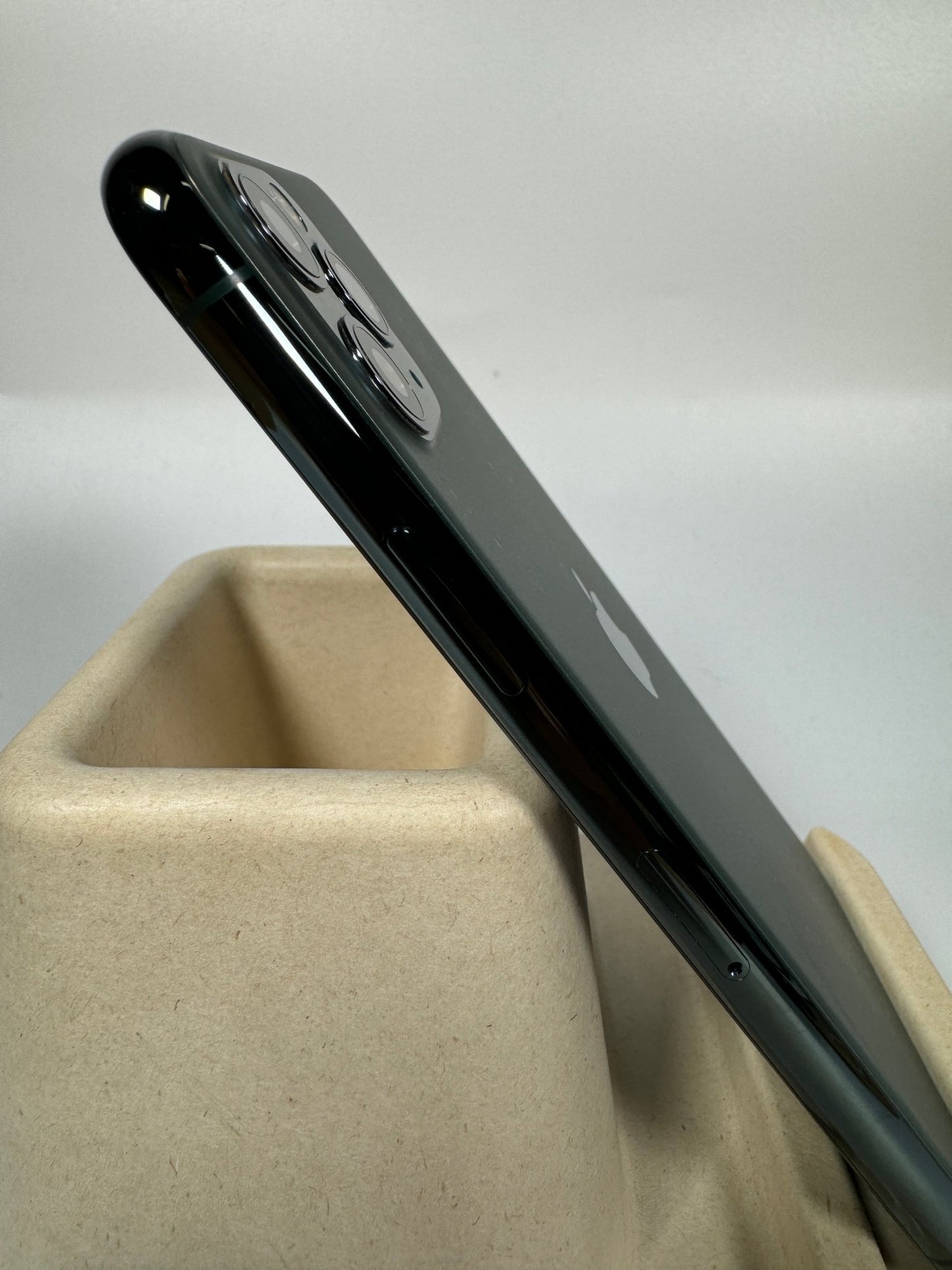 iPhone 11 Pro - trade.com.au