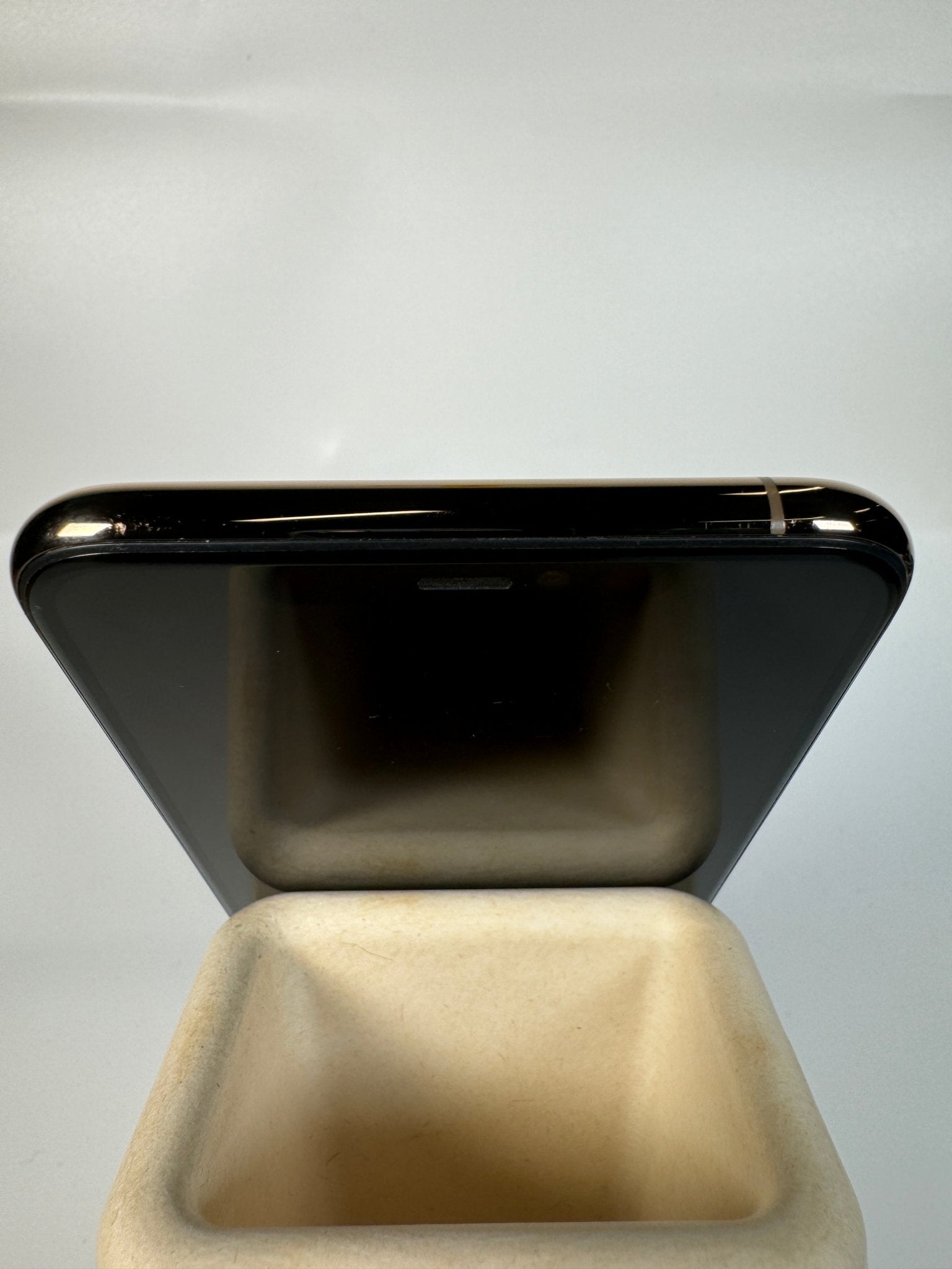 iPhone 11 Pro Max - trade.com.au