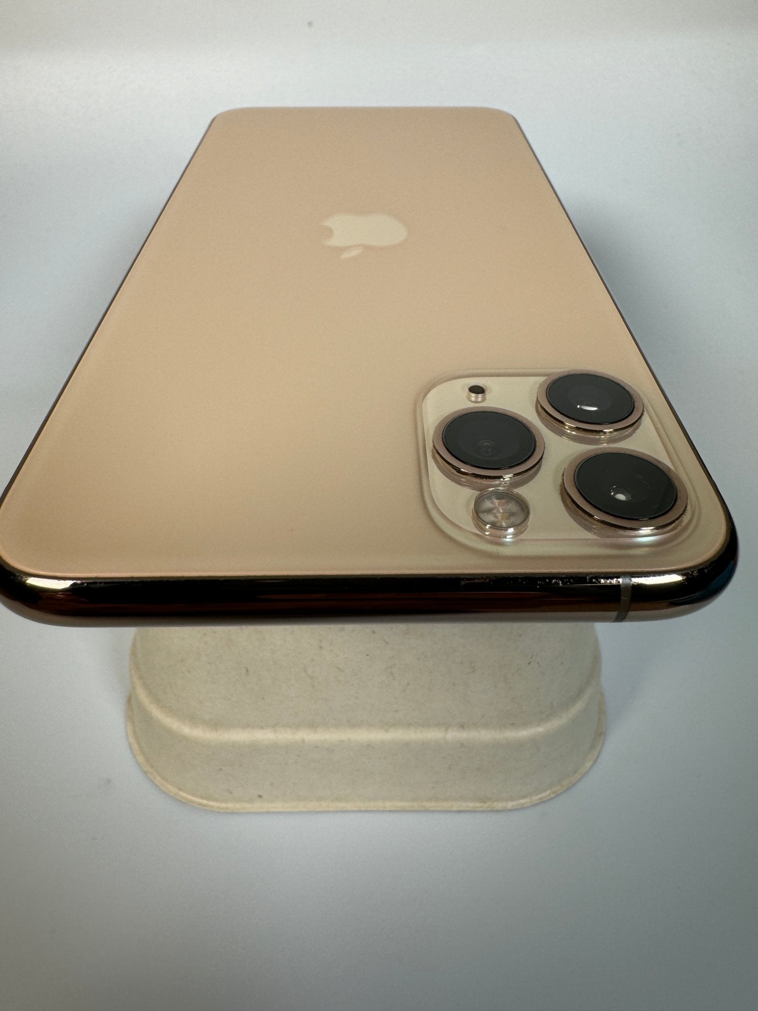 iPhone 11 Pro Max - trade.com.au