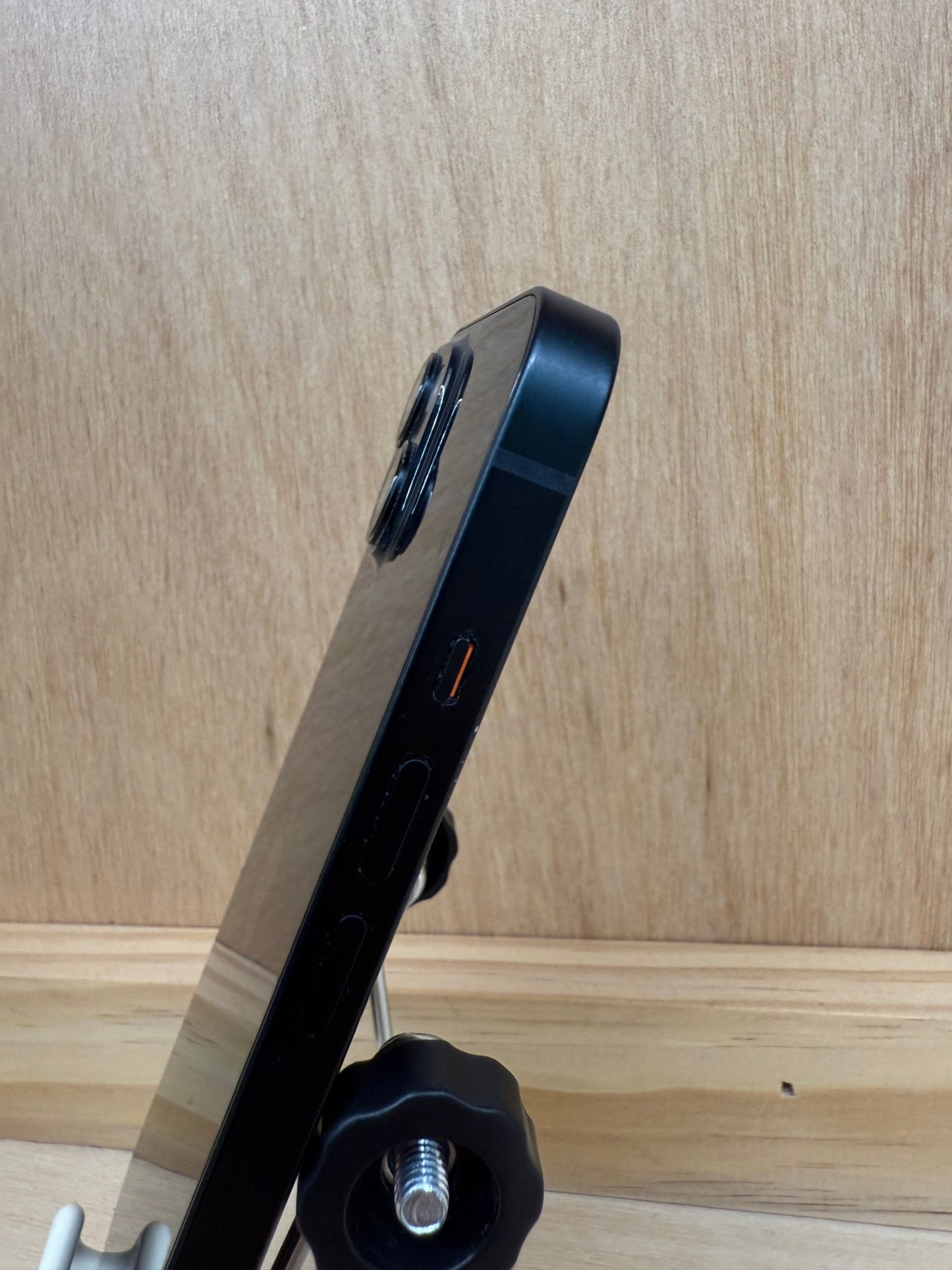 iPhone 13 - trade.com.au