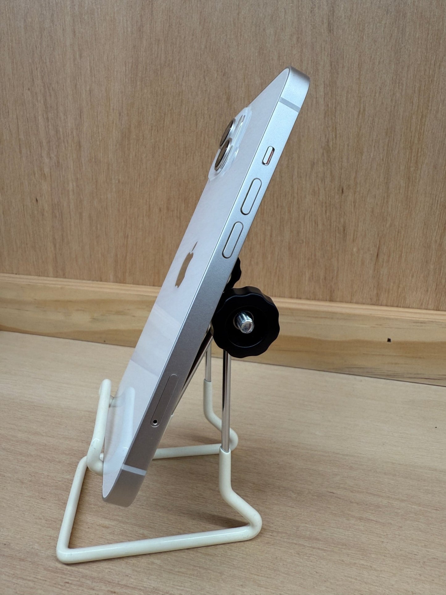 iPhone 13 - trade.com.au