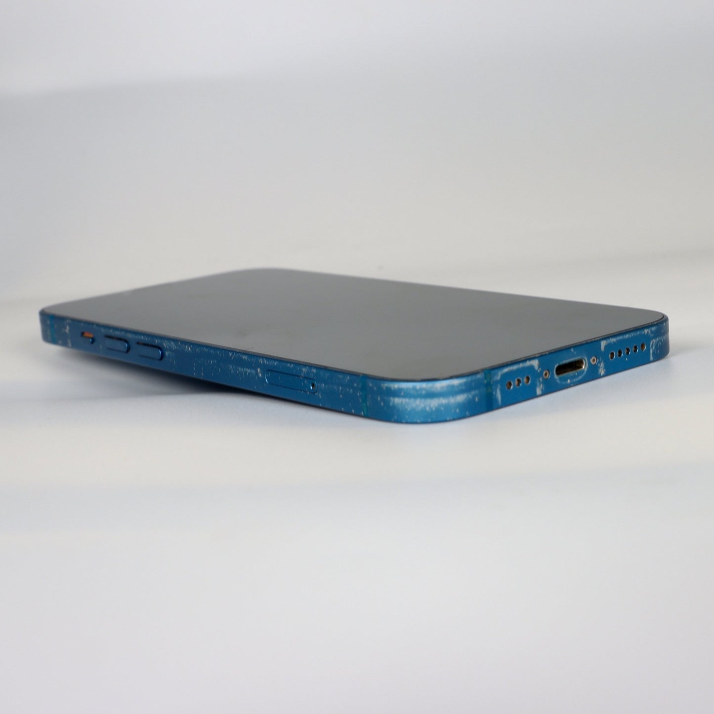 iPhone 13 - trade.com.au