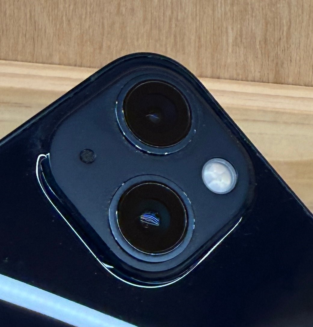 iPhone 13 - trade.com.au