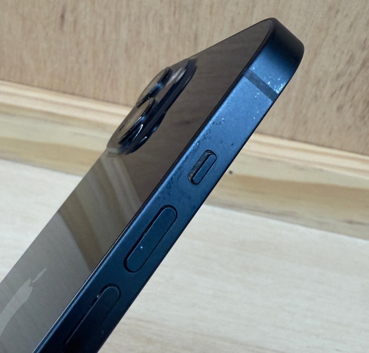 iPhone 13 - trade.com.au