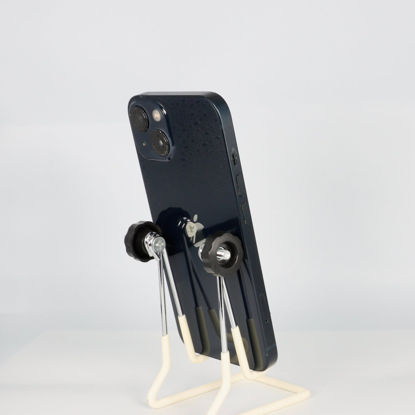 iPhone 13 - trade.com.au