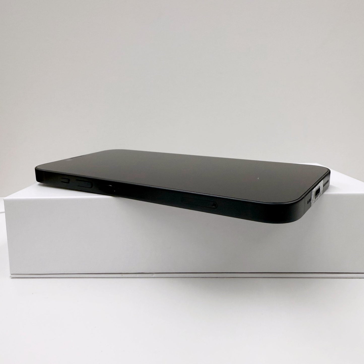 iPhone 14 128GB Midnight - trade.com.au