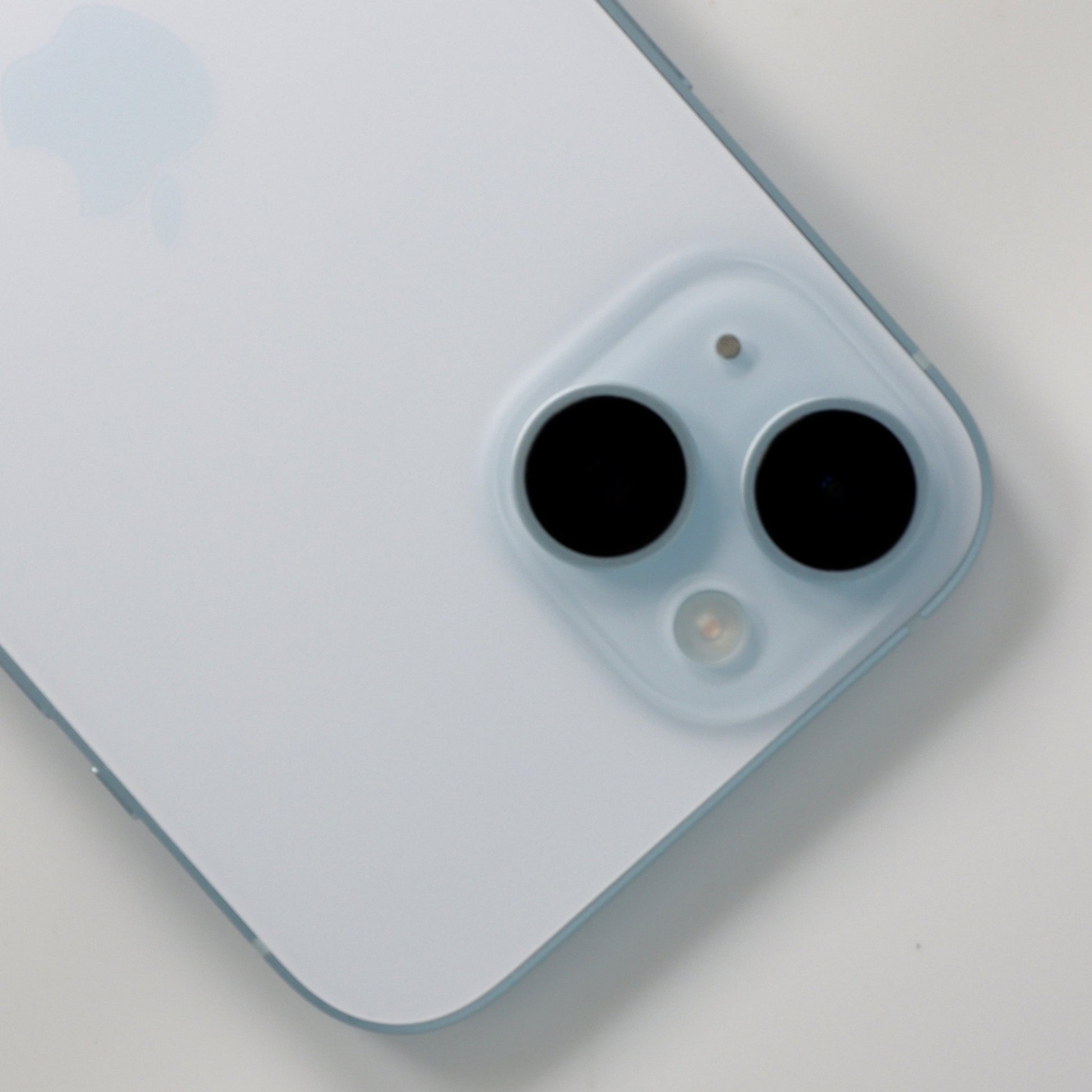 iPhone 15 - trade.com.au