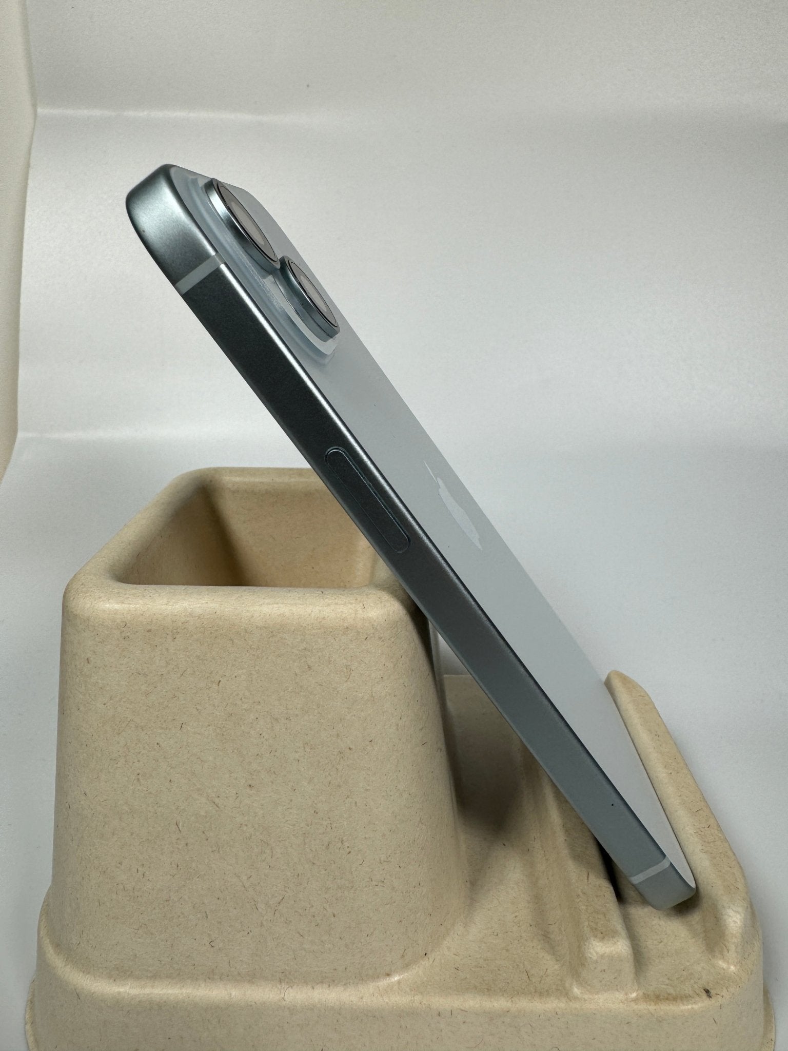 iPhone 15 - trade.com.au