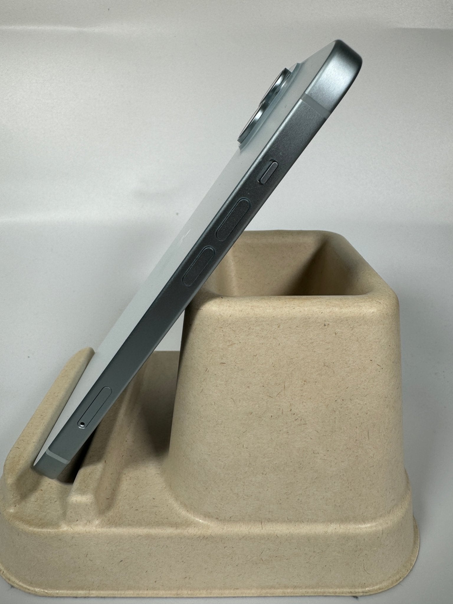 iPhone 15 - trade.com.au