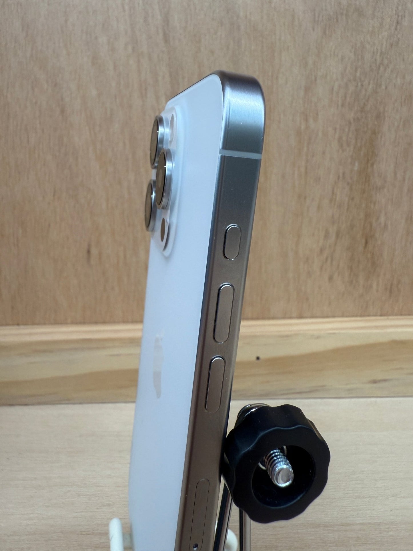 iPhone 15 Pro - trade.com.au