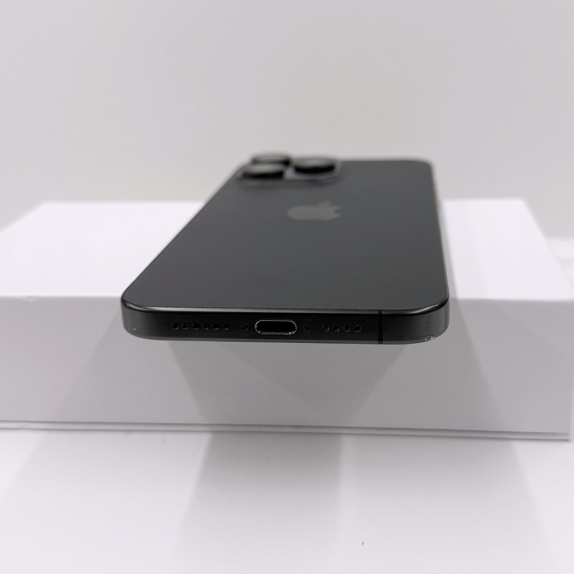 iPhone 15 Pro Max - trade.com.au