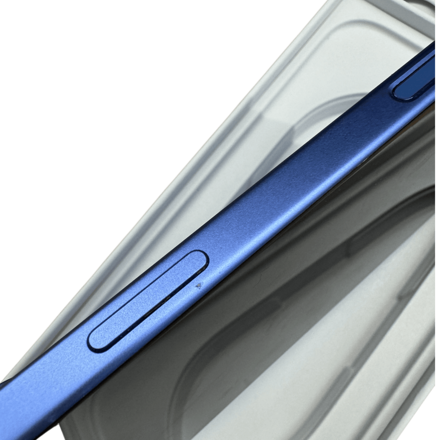 iPhone 16 Plus 256GB Ultramarine - trade.com.au