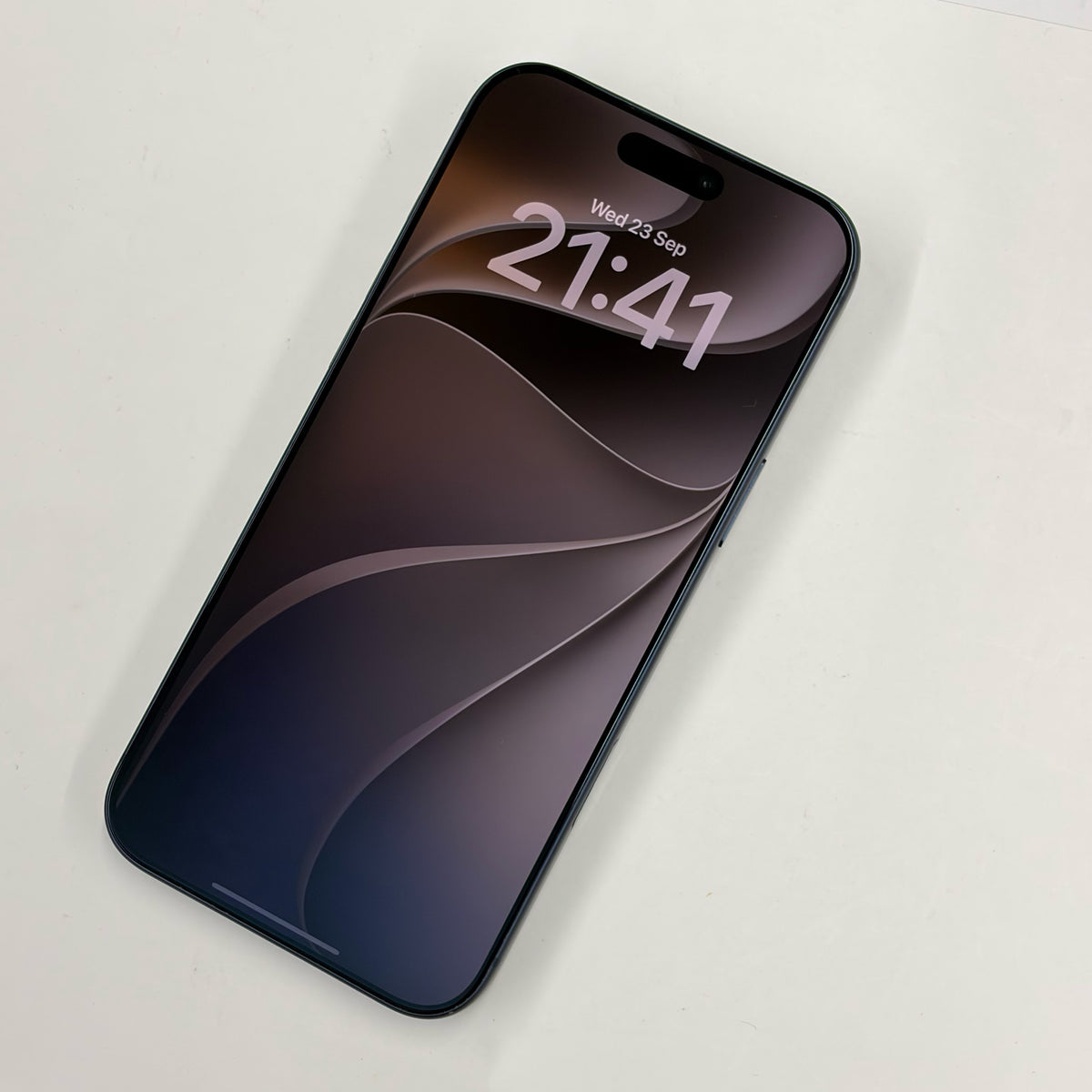 iPhone 17 Pro Max 256GB Deep Blue A Grade 100% Battery T8919