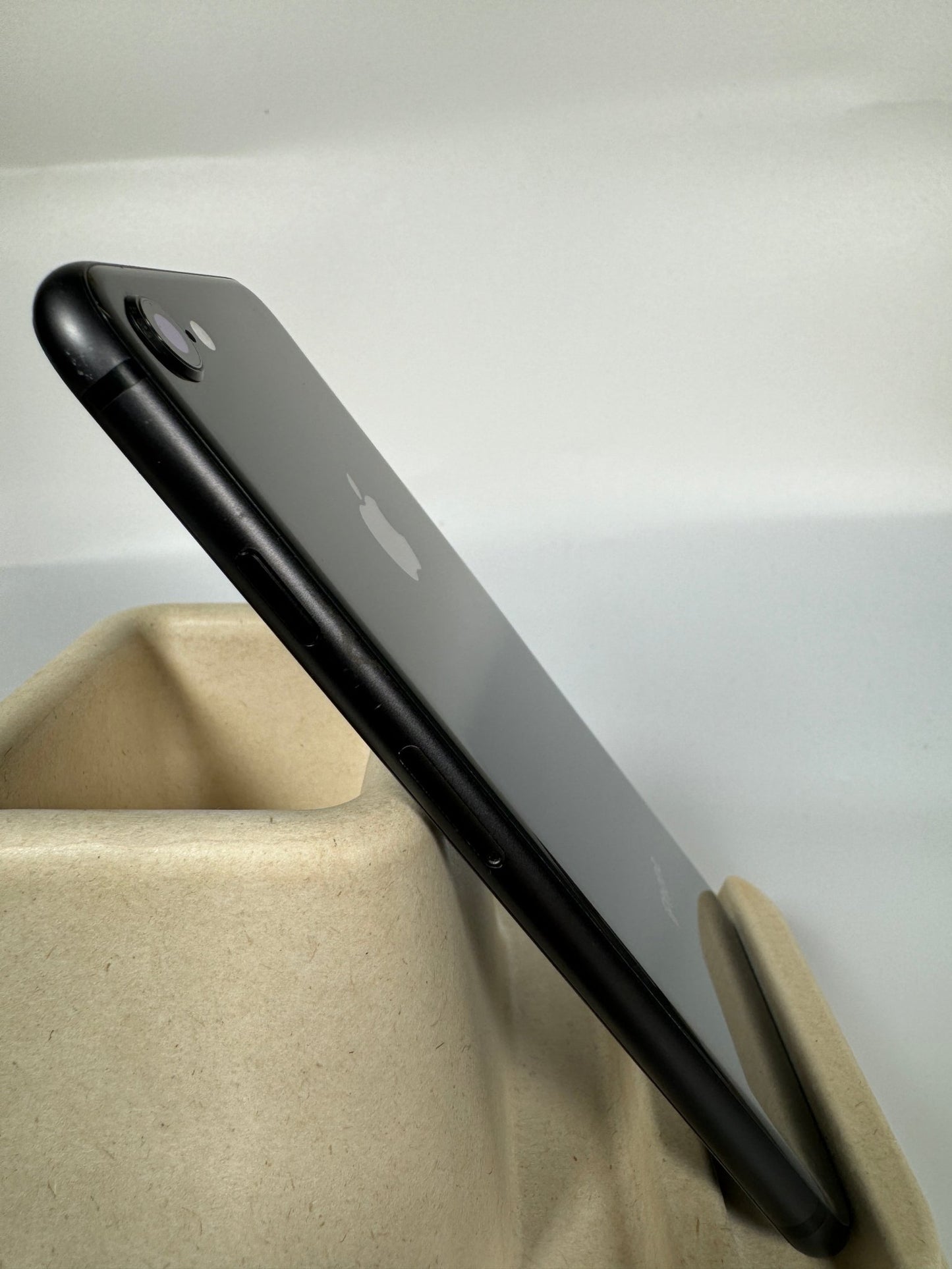 iPhone 8 - trade.com.au
