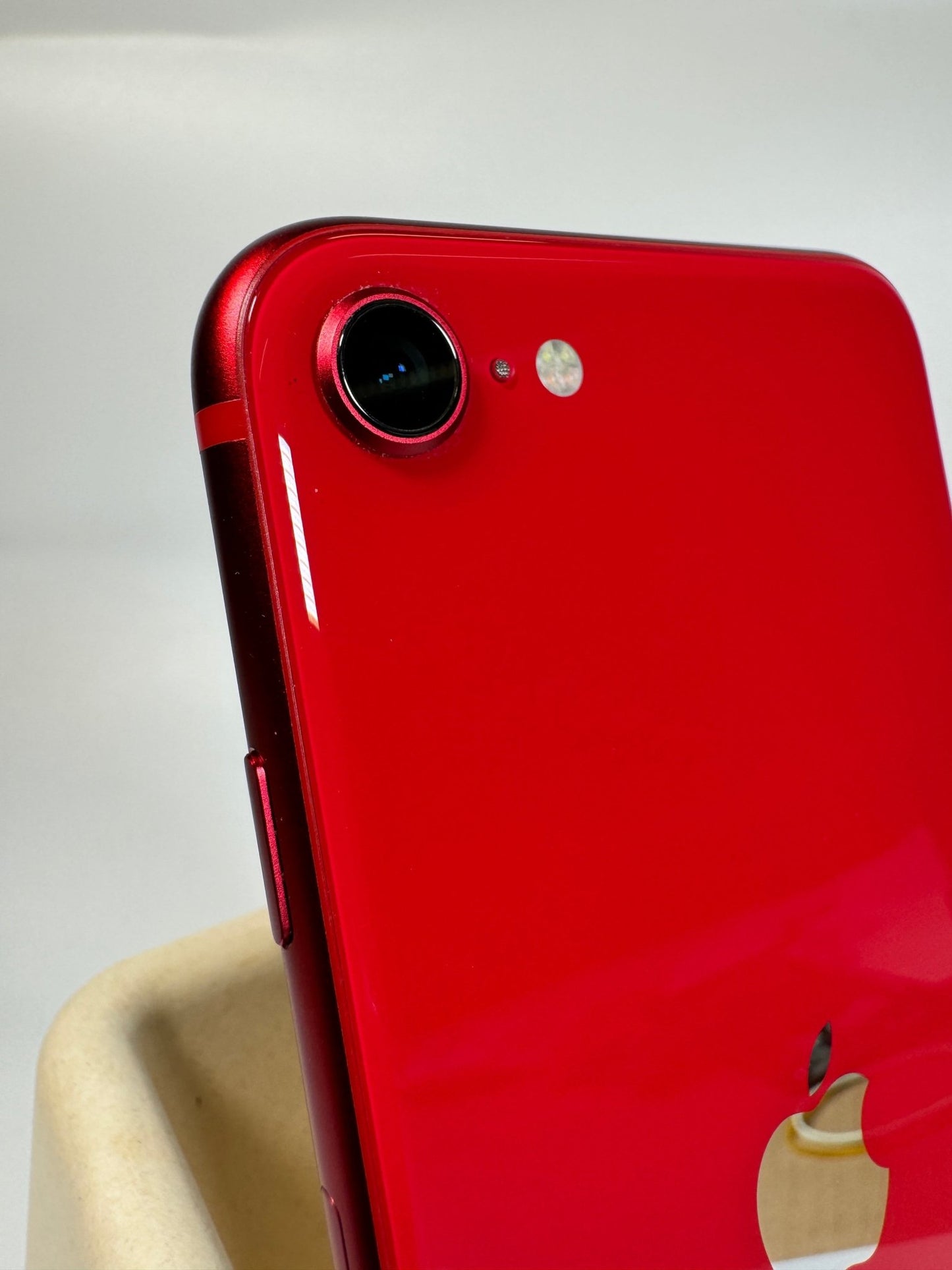 iPhone SE 2nd Gen - trade.com.au
