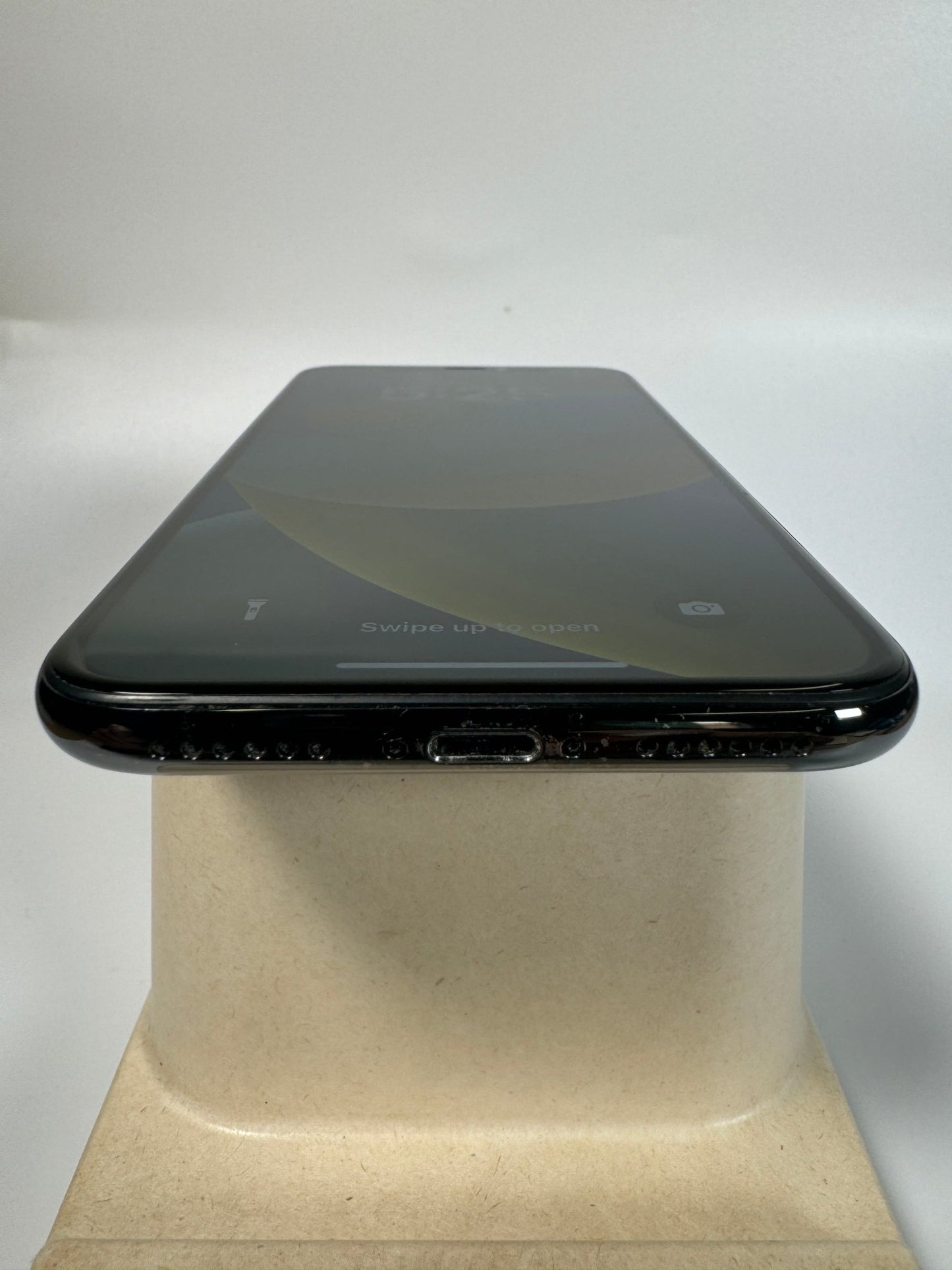 iPhone X - trade.com.au