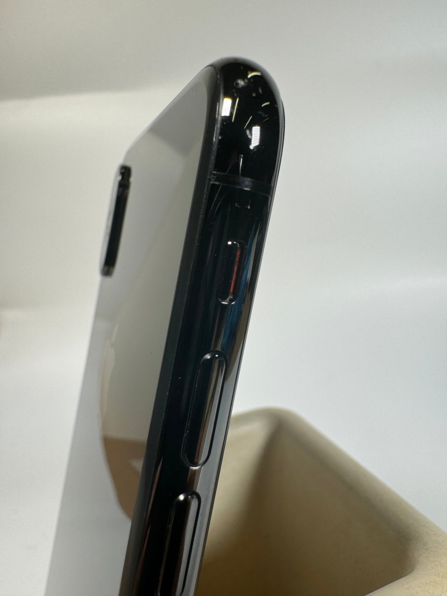 iPhone X - trade.com.au