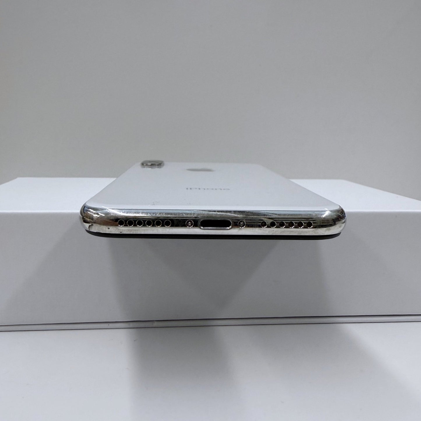 iPhone X 64GB Silver - trade.com.au