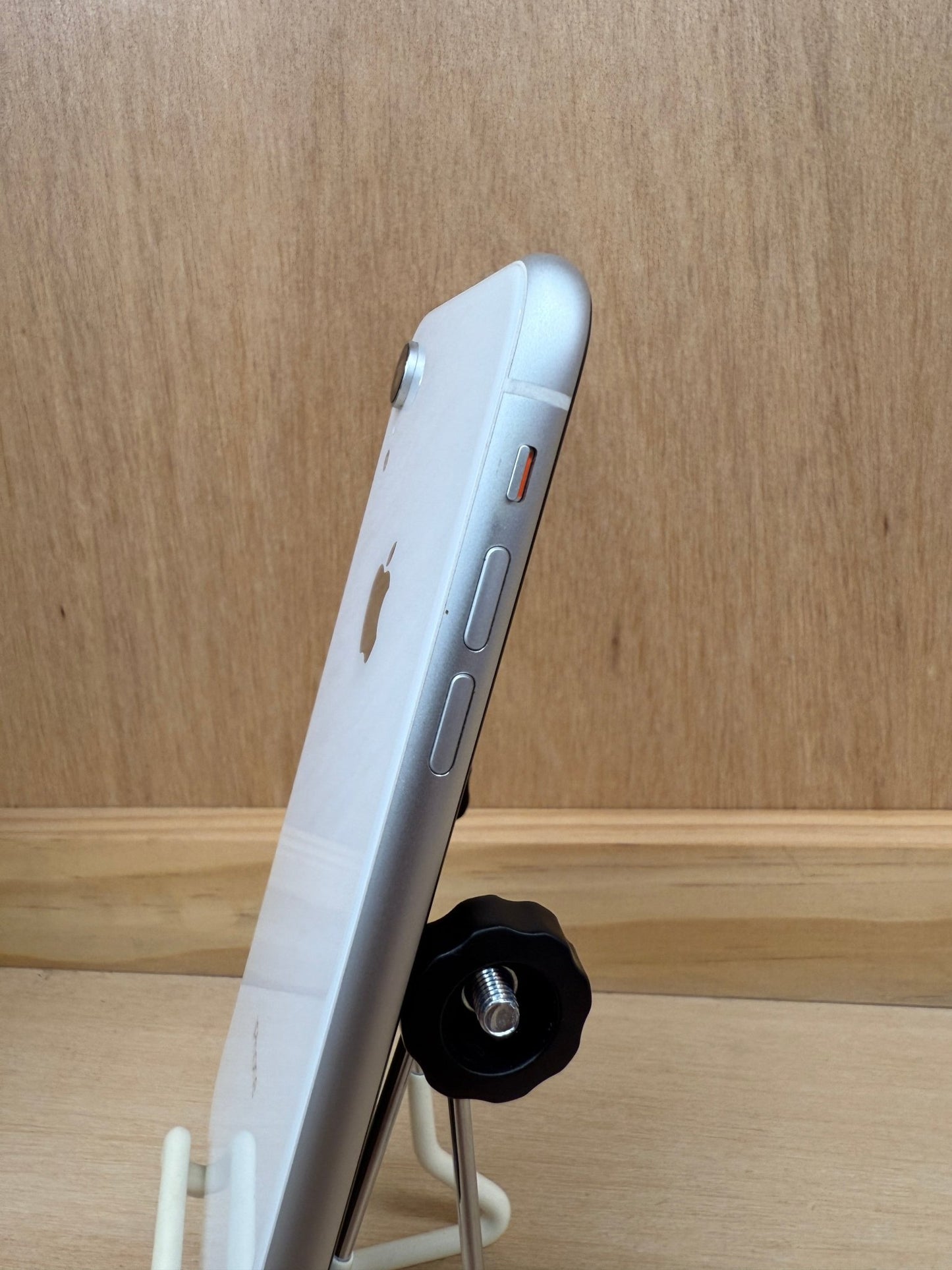 iPhone XR - trade.com.au
