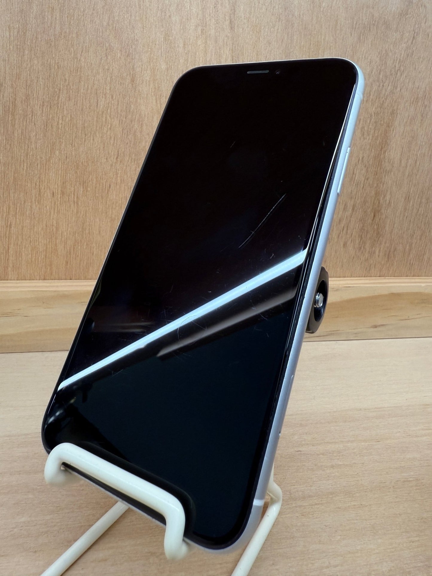 iPhone XR - trade.com.au