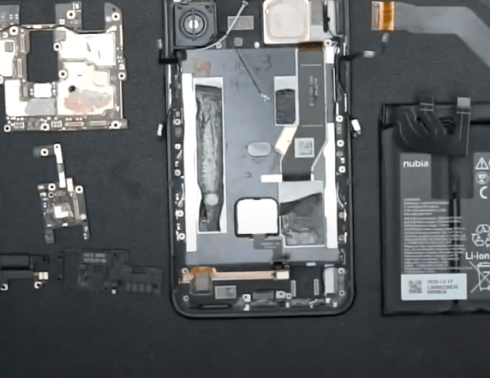 Guide on How to Clean iPhone Charger Port - trade.com.au