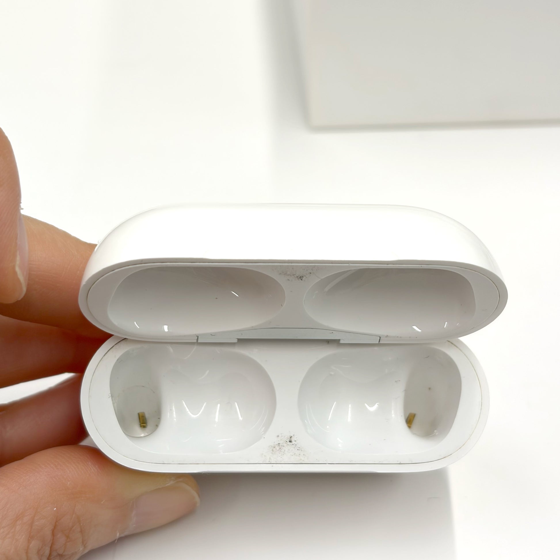 Apple AirPods Pro 2nd Gen B Grade T8633