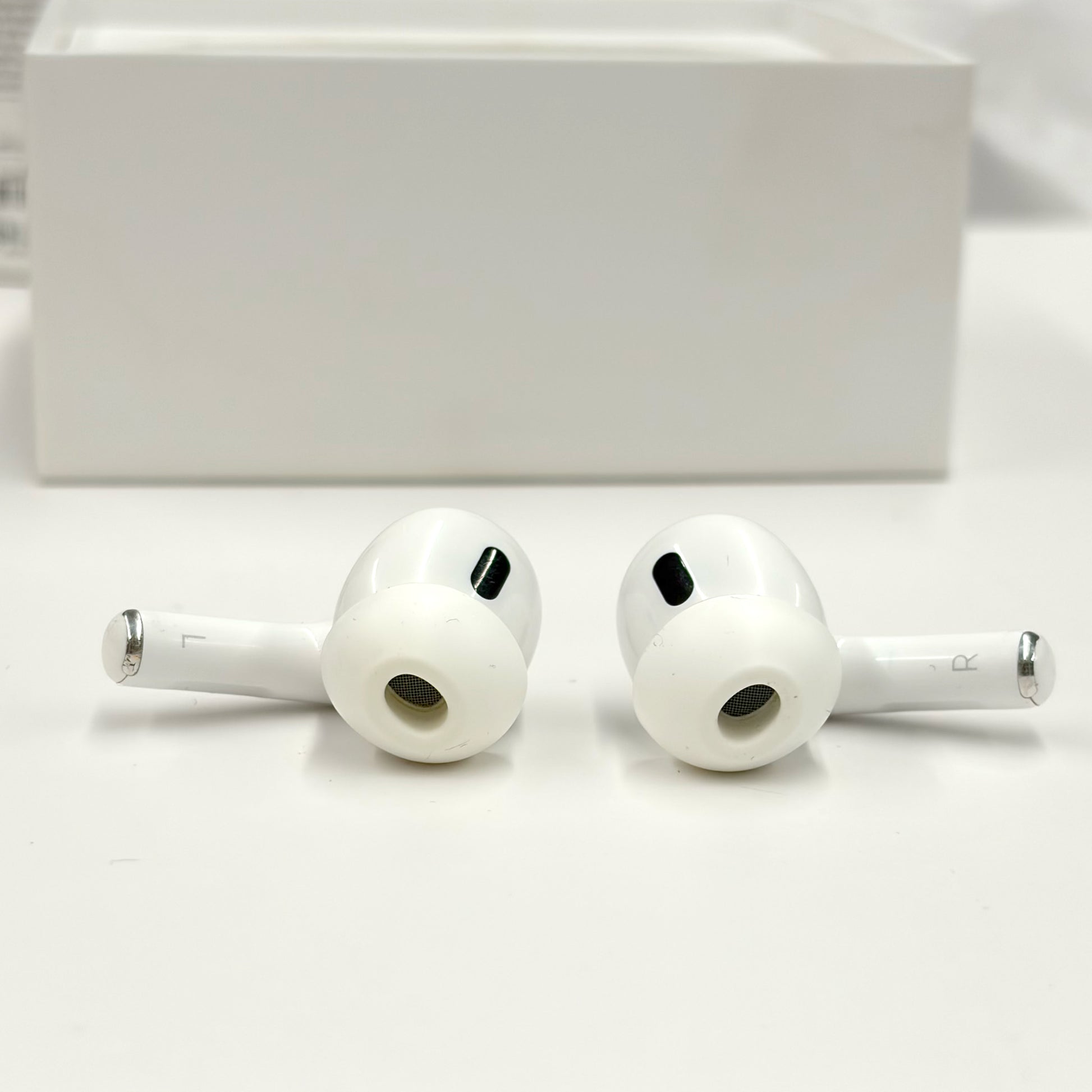 Apple AirPods Pro 2nd Gen B Grade T8633