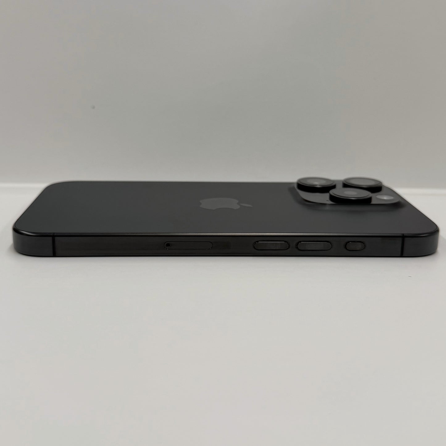 iPhone 15 Pro 128GB Black Titanium T8349