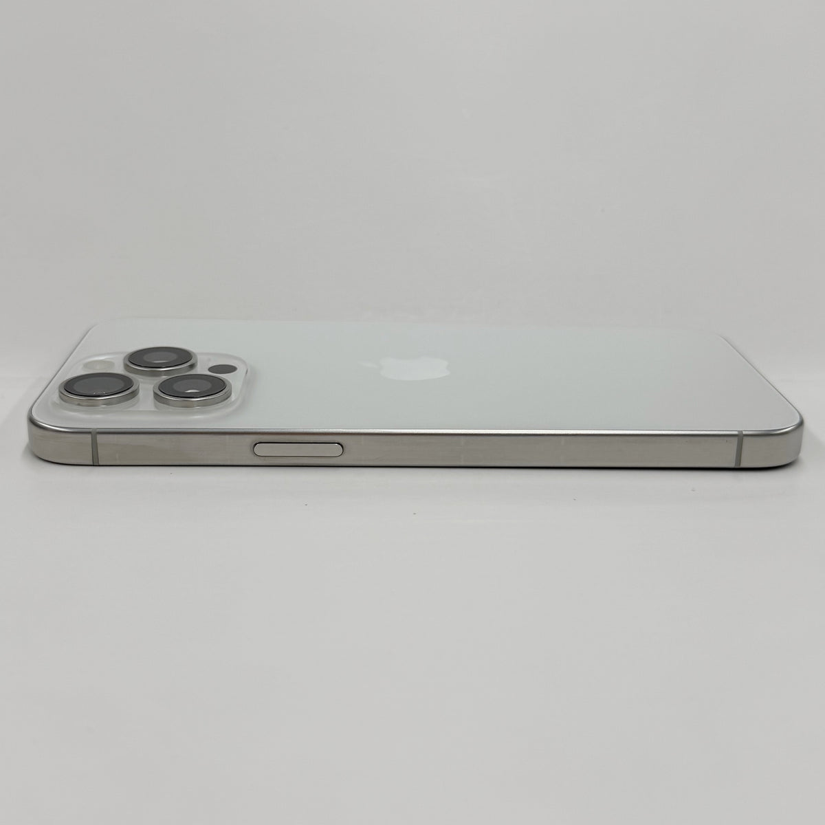 iPhone 15 Pro Max 1TB White Titanium T8415