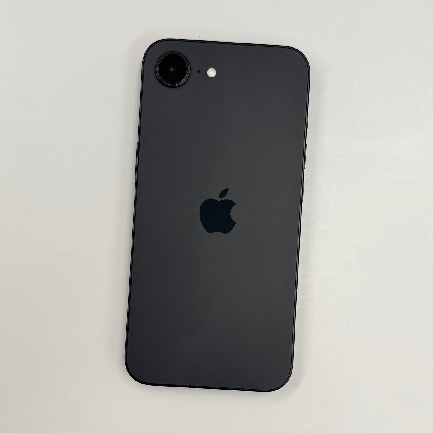 iPhone 16e 128GB Black T8368