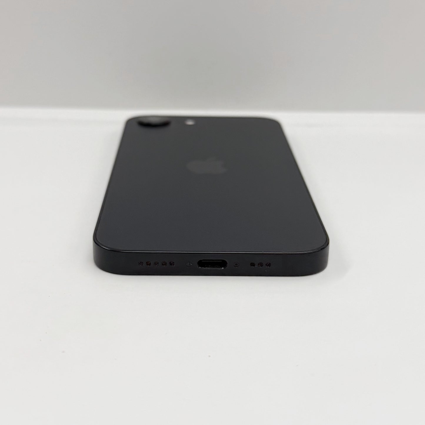 iPhone 16e 128GB Black T8368