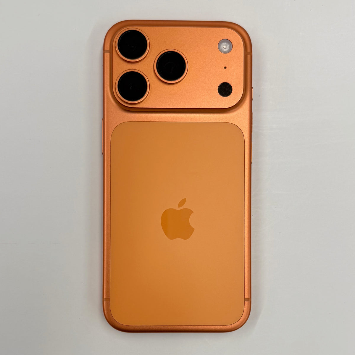 iPhone 17 Pro 256GB Cosmic Orange T8370