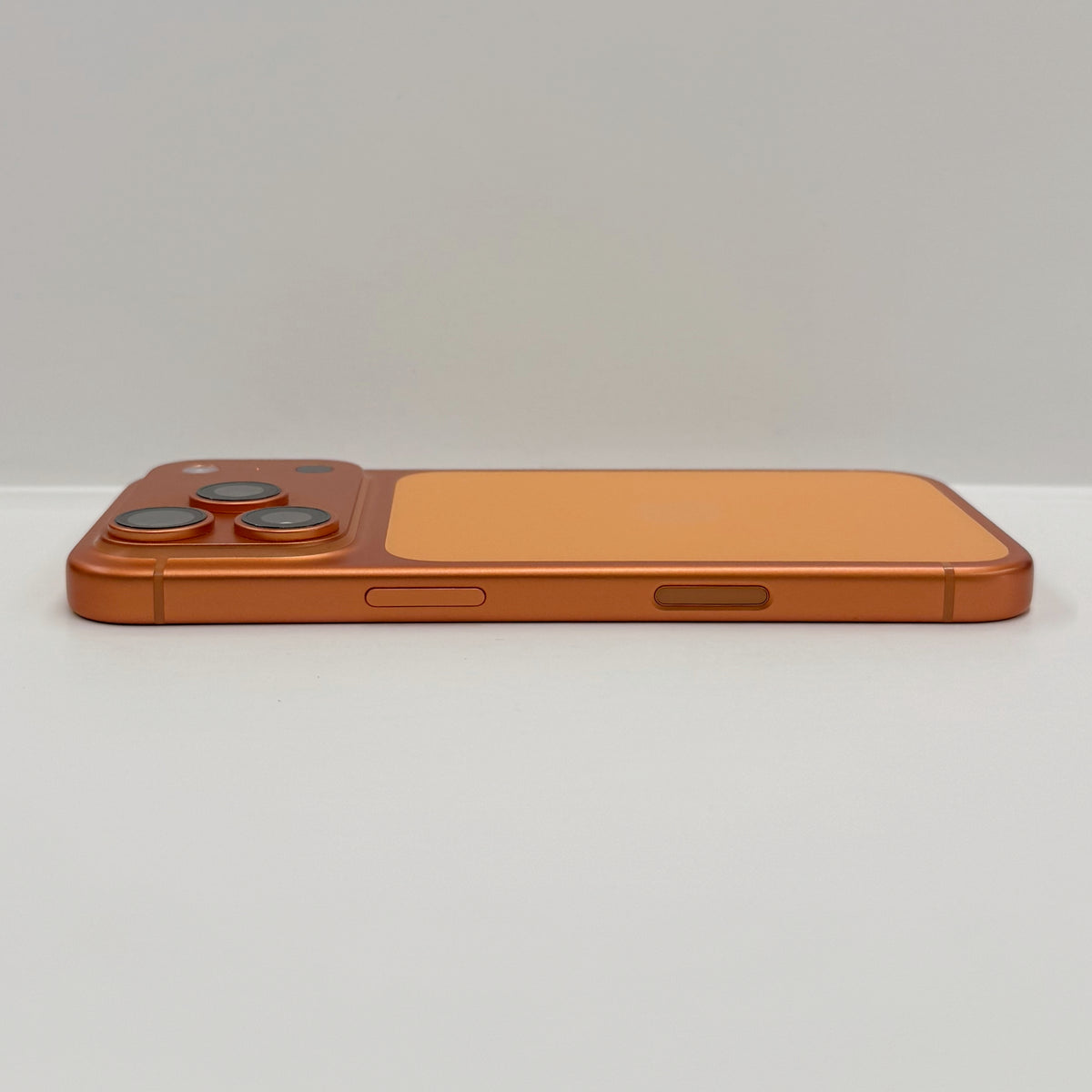 iPhone 17 Pro 256GB Cosmic Orange T8370