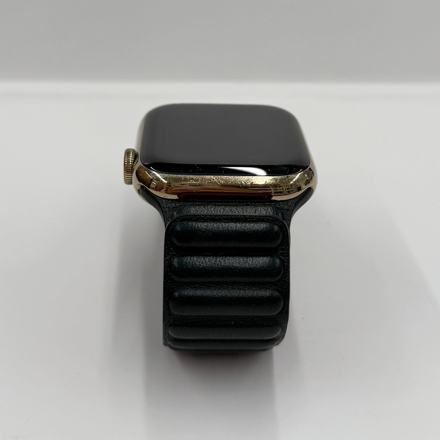 Apple Watch Series 9 GPS + Cellular, 45mm Gold Stainless with Strap T8355