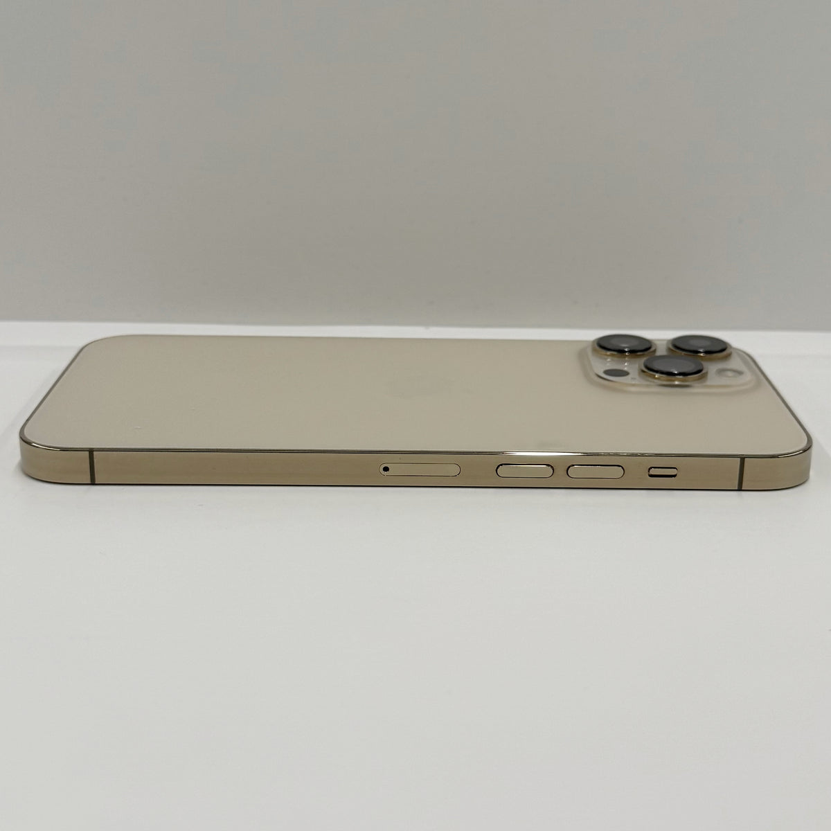iPhone 13 Pro Max 128GB Gold A- Grade 99% Battery T8200