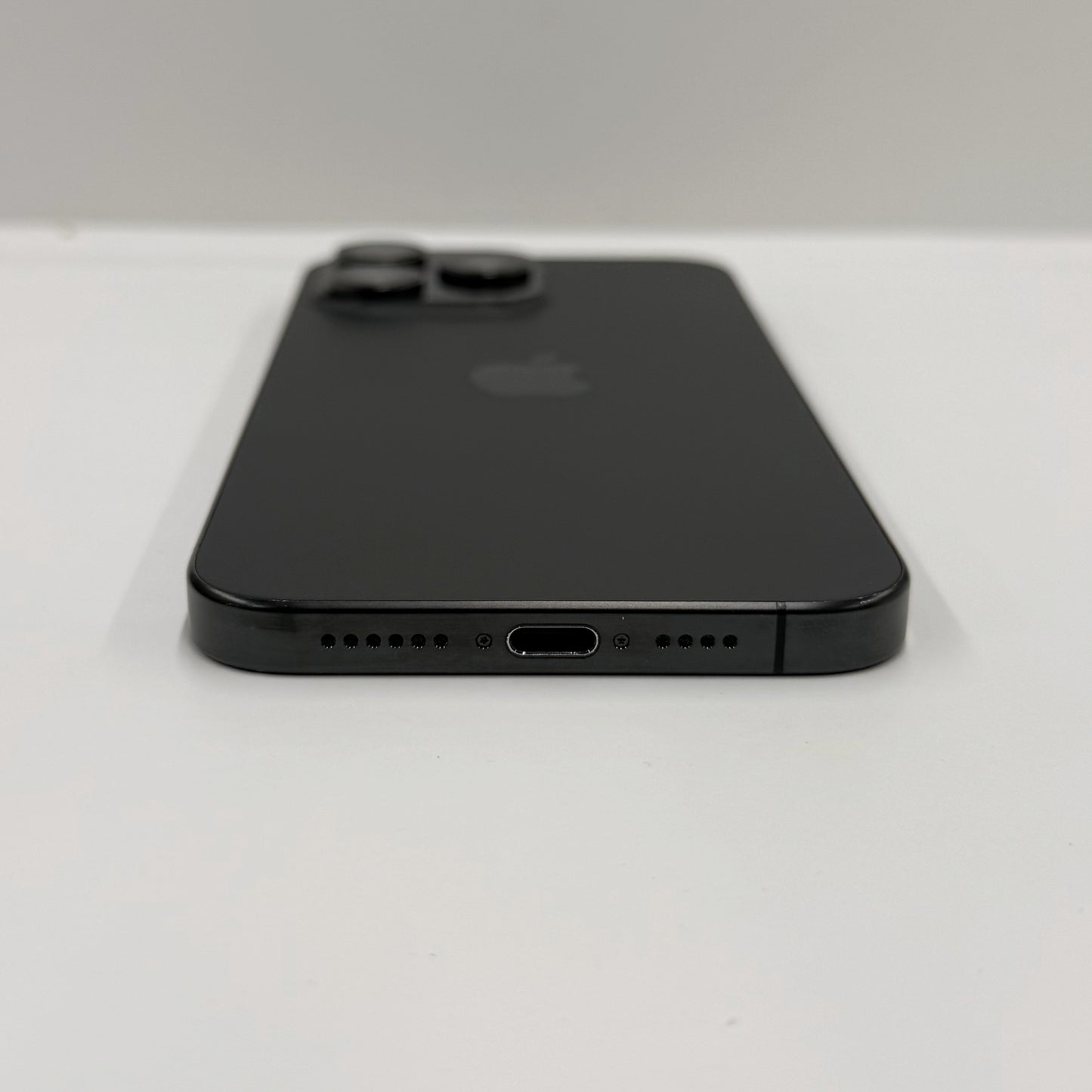 iPhone 15 Pro Max 512GB Black Titanium - T8231