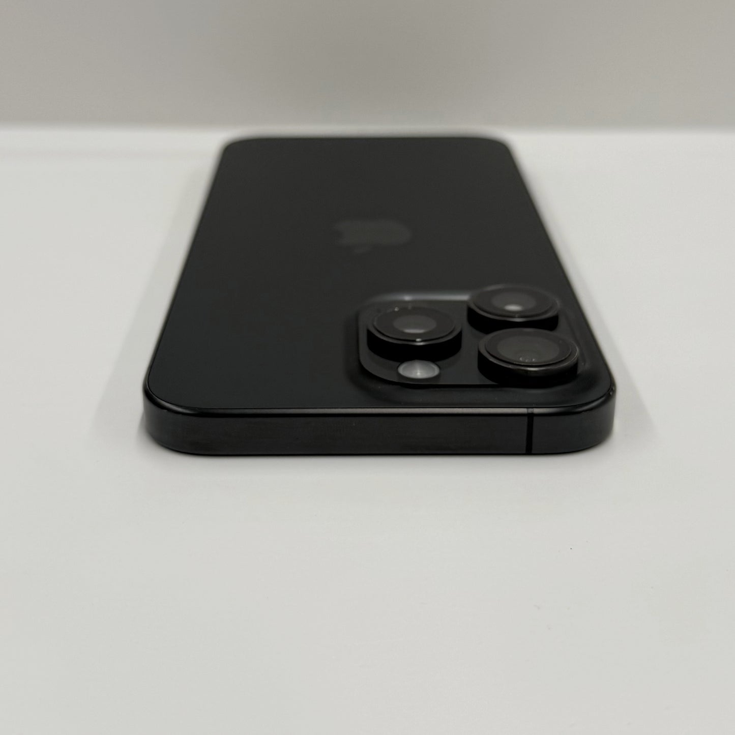 iPhone 15 Pro Max 512GB Black Titanium - T8231