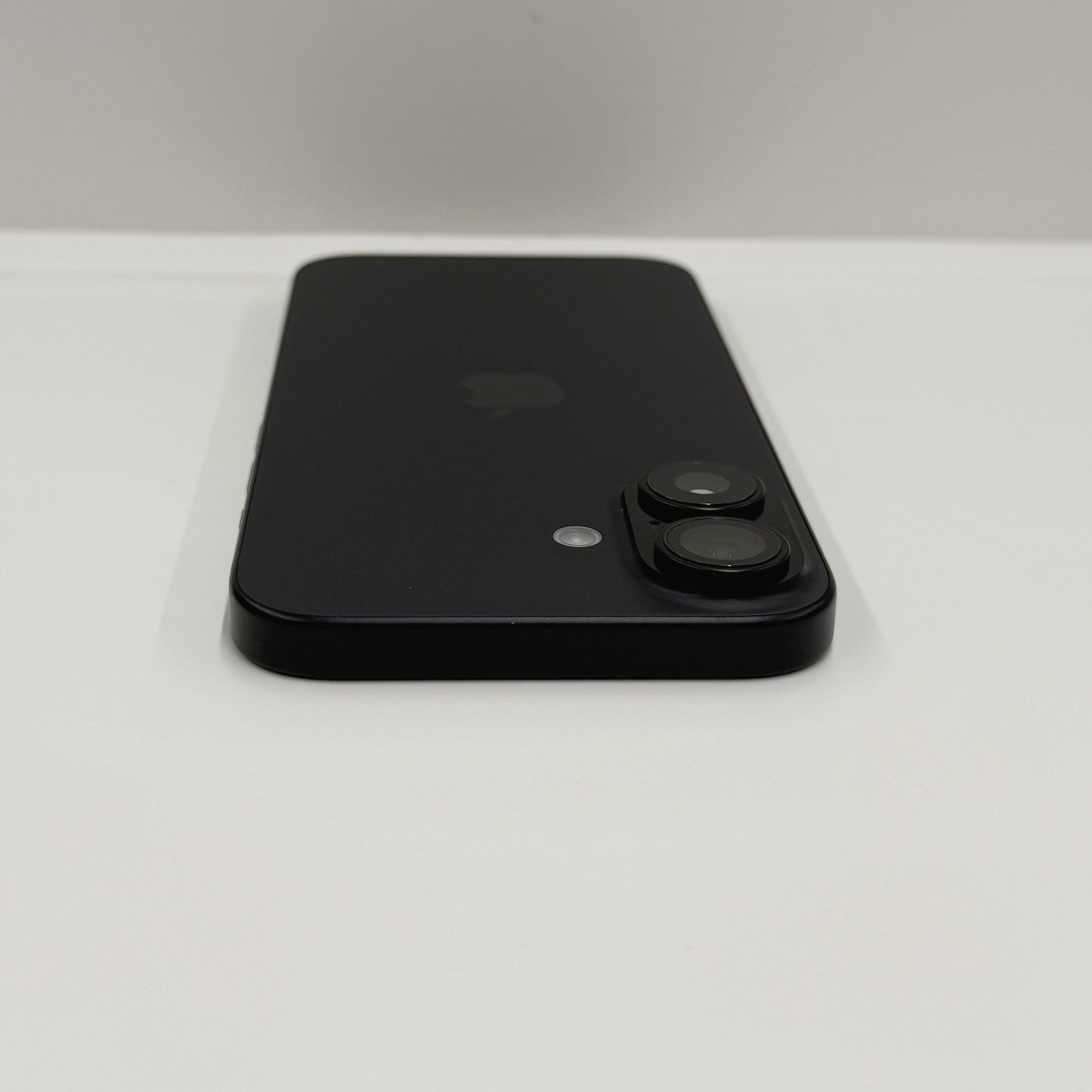 iPhone 16 128GB Black T8233