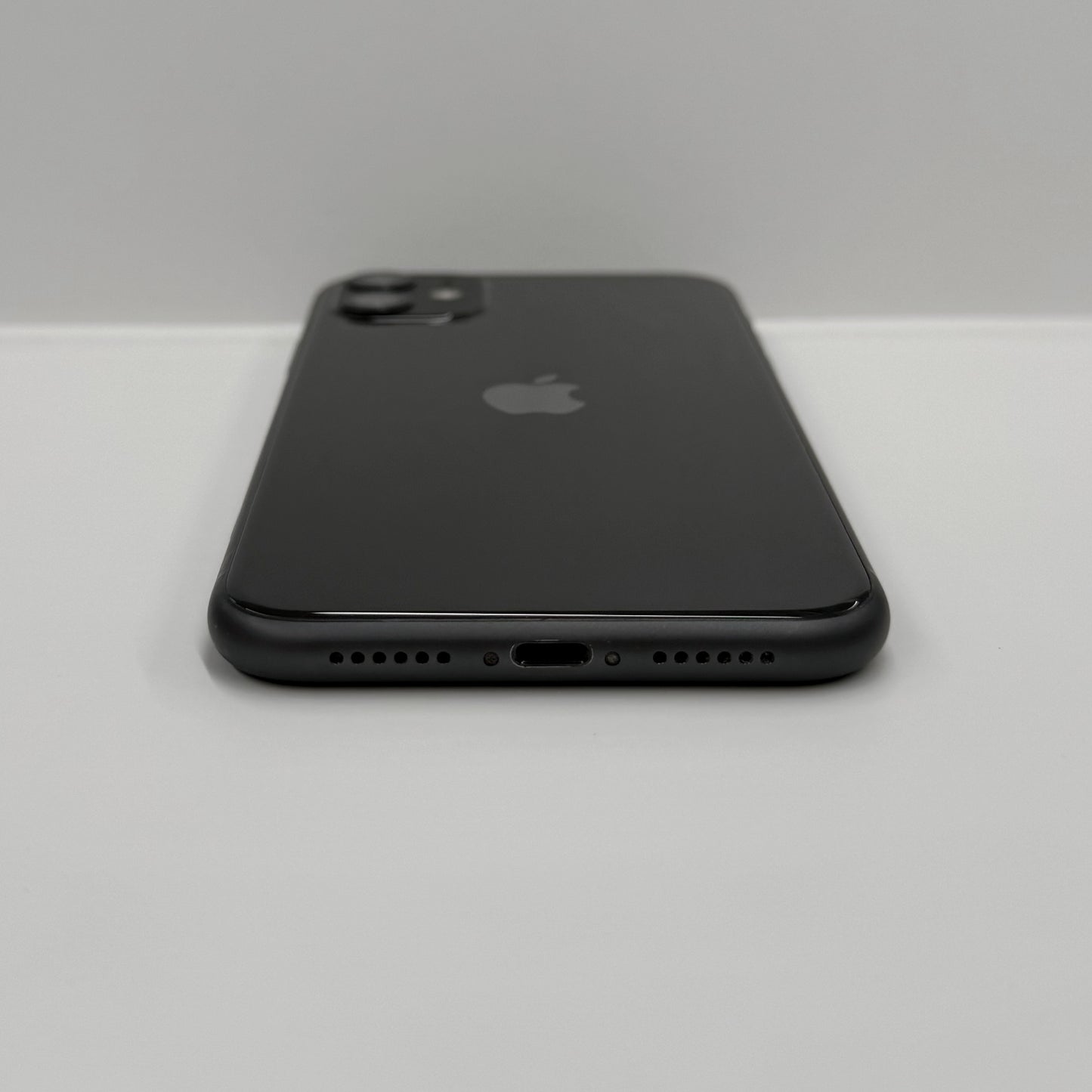 iPhone 11 64GB Black T8238