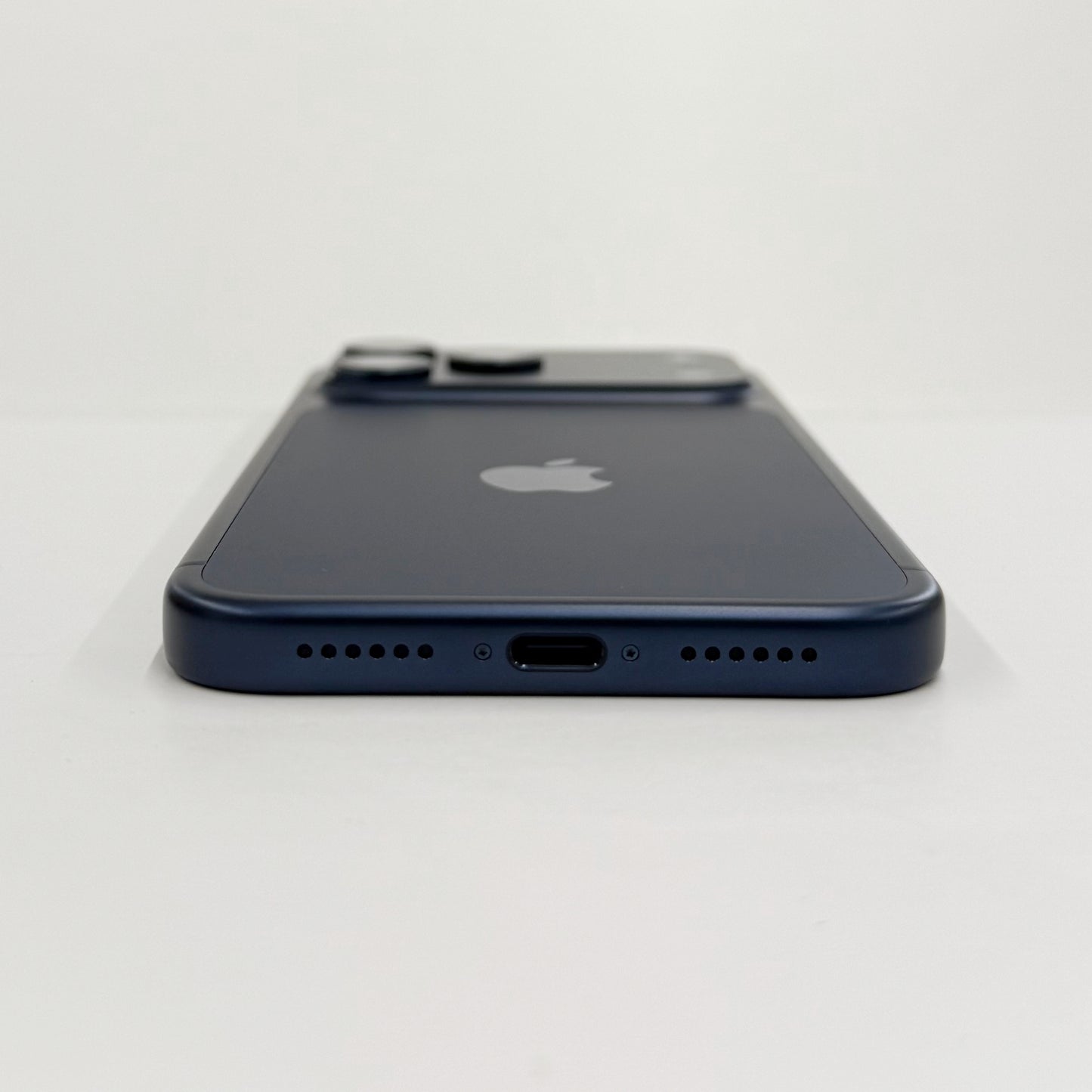 iPhone 17 Pro Max 256GB Deep Blue 1 Cycle on Battery only T8264